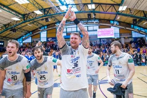 Henning Quade 38 (HC Elbflorenz 2016) waehrend der Begegnung in der Handball 2. Bundesliga (Herren) - Saison 2018-2019 zwischen Dessau-Rosslauer HV 06 und HC Elbflorenz 2016 in der Anhalt Arena am 31. March 2019 in Dessau-Rosslau, Sachsen Anhalt, Deutschland