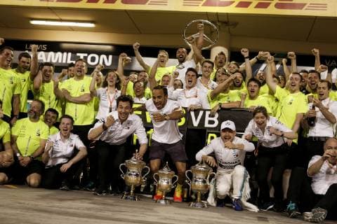 Motorsports: FIA Formula One World Championship WM Weltmeisterschaft 2019, Grand Prix of Bahrain, Toto Wolff (AUT, Mercedes AMG Petronas Motorsport), 44 Lewis Hamilton (GBR, Mercedes AMG Petronas Motorsport), 77 Valtteri Bottas (FIN, Mercedes AMG Petronas Motorsport), Sakhir Bahrain
