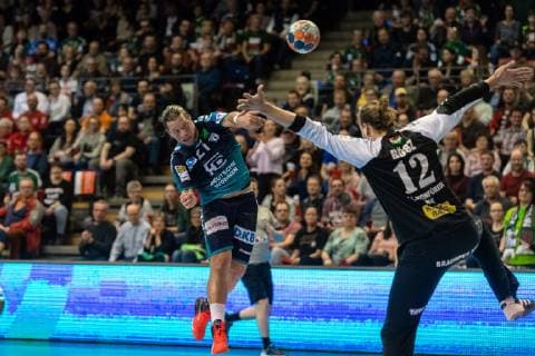 Handball Berlin 31.03.2019 EHF Cup Saison 2018 2019 Füchse Berlin - Balatonfüredi KSE Mattias Zachrisson (Füchse Berlin, No.21) Daniel Bösz (Balatonfüred, TW, No.12)