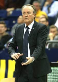 02.04.2019, Berlin, Mercedes Benz Arena, Basketball, 1. Bundesliga, easyCredit BBL, ALBA Berlin - ratiopharm Ulm Bild: Cheftrainer Aito Garcia Reneses (Head Coach ALBA Berlin) Basketball - easyCredit BBL - Saison 2018 19 - 1. Bundesliga - ALBA Berlin - ratiopharm Ulm