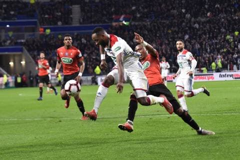 Moussa Dembele (lyon) vs Edson Sitoe (rennes) FOOTBALL : Lyon vs Rennes - 1 2 finale de Coupe de France - 02 04 2019 FredericChambert Panoramic 