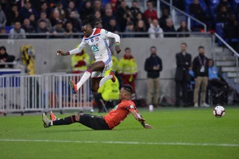 Bertrand Traore (lyon) vs Edson Sitoe (rennes) FOOTBALL : Lyon vs Rennes - 1 2 finale de Coupe de France - 02 04 2019 FredericChambert Panoramic 