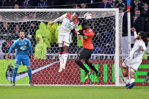 Marcelo (lyon) vs Mbaye Niang (rennes) FOOTBALL : Lyon vs Rennes - 1 2 finale de Coupe de France - 02 04 2019 FredericChambert Panoramic 
