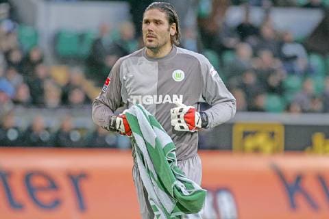 Aus 1. BL Saison 2007 08 VfL Wolfsburg - Eintracht Frankfurt 2:2 am 01.12.2007. Im Foto: WOB TW Simon Jentzsch 1 *** From 1 BL season 2007 08 VfL Wolfsburg Eintracht Frankfurt 2 2 on 01 12 2007 In photo WOB TW Simon Jentzsch 1