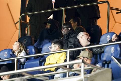 NEYMAR JR (PSG) dans les tribunes FOOTBALL : PSG vs Nantes - 1 2 finale Coupe de France - Paris - 03 04 2019 JBAutissier Panoramic 