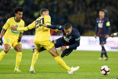 MBAPPE Kylian (PSG) vs GIROTTO Andrei (Nantes) FOOTBALL : PSG vs Nantes - 1 2 finale Coupe de France - Paris - 03 04 2019 JBAutissier Panoramic 