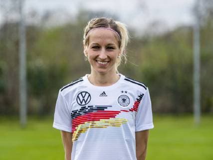 Fußball: DFB, Frauenfußball-Nationalmannschaft, Mannschafts- und Porträtfotos am 03.04.2019 in Marienfeld (Nordrhein-Westfalen). Kathrin Hendrich Copyright: xKirchner DavidxInderliedx