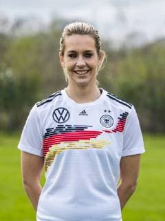 Fußball: DFB, Frauenfußball-Nationalmannschaft, Mannschafts- und Porträtfotos am 03.04.2019 in Marienfeld (Nordrhein-Westfalen). Lena Goeßling Copyright: xKirchner DavidxInderliedx