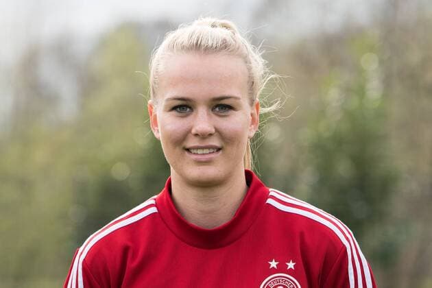 Torwart Merle FROHMS (GER), Brustbild, Fototermin der Fussball Frauen Nationalmannschaft Deutschland (GER), am 03.04.2019 in Marienfeld Deutschland. Â