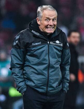 Sport Themen der Woche KW14 Sport Bilder des Tages 05.04.2019, xpsx, Fussball 1.Bundesliga, 1.FSV Mainz 05 - SC Freiburg v.l. Trainer Christian Streich (SC Freiburg) (DFL DFB REGULATIONS PROHIBIT ANY USE OF PHOTOGRAPHS as IMAGE SEQUENCES and or QUASI-VIDEO) Foto Jan Huebner Scheiber Mainz *** 05 04 2019 xpsx Football 1 Bundesliga 1 FSV Mainz 05 SC Freiburg v l Coach Christian Streich SC Freiburg DFL DFB REGULATIONS PROHIBIT ANY USE OF PHOTOGRAPHS as IMAGE SEQUENCES and or QUASI VIDEO Photo Jan Huebner Scheiber Mainz