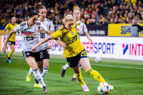 190406 Sara Doorsoun of Germany and Mimmi Larsson of Sweden during the women s International Friendly Länderspiel football match between Sweden and Germany on April 6, 2019 in Stockholm. Copyright: JONATHANxNÄCKSTRAND BB190406JN011