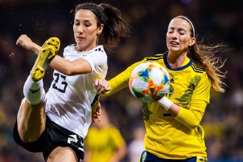 190406 Sara Doorsoun of Germany and Kosovare Asllani of Sweden during the women?s International Friendly Länderspiel football match between Sweden and Germany on April 6, 2019 in Stockholm. Photo: Simon Hastegard BILDBYRAN 180019 Copyright: SIMONxHASTEGARD BB190406SH025