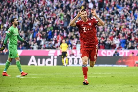06.04.2019, xkvx, Fussball 1.Bundesliga, FC Bayern Muenchen - Borussia Dortmund emspor, v.l. Torjubel, Goal celebration, celebrate the goal zum 2:0 durch Robert Lewandowski (FCB - FC Bayern Muenchen) (DFL DFB REGULATIONS PROHIBIT ANY USE OF PHOTOGRAPHS as IMAGE SEQUENCES and or QUASI-VIDEO) Muenchen *** 06 04 2019 xkvx Football 1 Bundesliga FC Bayern Muenchen Borussia Dortmund emspor v l Torjubel Goal celebration celebrate the goal to 2 0 by Robert Lewandowski FCB FC Bayern Muenchen DFL DFB REGULATIONS PROHIBIT ANY USE OF PHOTOGRAPHS as IMAGE SEQUENCES and or QUASI VIDEO Muenchen