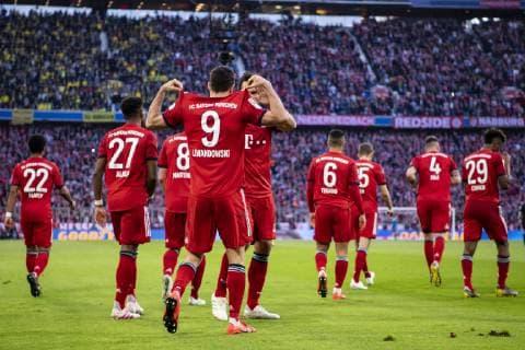 06.04.2019, xkvx, Fussball 1.Bundesliga, FC Bayern Muenchen - Borussia Dortmund emspor, v.l. Torjubel, Goal celebration, celebrate the goal zum 2:0 durch Robert Lewandowski (FCB - FC Bayern Muenchen) (DFL DFB REGULATIONS PROHIBIT ANY USE OF PHOTOGRAPHS as IMAGE SEQUENCES and or QUASI-VIDEO) Muenchen *** 06 04 2019 xkvx Football 1 Bundesliga FC Bayern Muenchen Borussia Dortmund emspor v l Torjubel Goal celebration celebrate the goal to 2 0 by Robert Lewandowski FCB FC Bayern Muenchen DFL DFB REGULATIONS PROHIBIT ANY USE OF PHOTOGRAPHS as IMAGE SEQUENCES and or QUASI VIDEO Muenchen