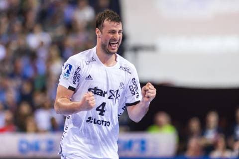 Sport Bilder des Tages Hamburg, Deutschland 06. April 2019: REWE Final 4 - DHB Pokal Halbfinale - THW Kiel vs. Fuechse Berlin Domagoj Duvnjak (THW Kiel) Jubel Freude Emotion Torjubel Torschuetze Torschütze Hamburg Barclaycard Arena Hamburg Deutschland