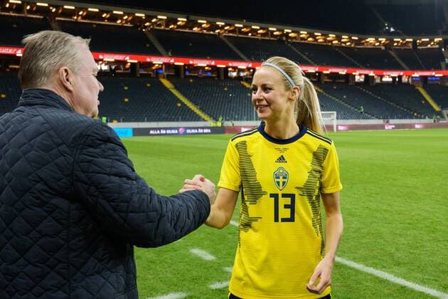 190406 Karl Erik Nilsson, president of the Swedish National Football Federation, and Amanda Ilestedt of Sweden after the women s International Friendly Länderspiel football match between Sweden and Germany on April 6, 2019 in Stockholm. Photo: Joel Marklund BILDBYRAN kod JM 87921 Copyright: JOELxMARKLUND BB190406JM202