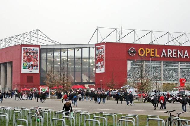 Fußball, Stadiongeschichte 1. FSV Mainz 05 Die Opel Arena des FSV Mainz 05, 1. BL: 18-19: 28. Sptg. - FSV Mainz 05 vs. SC Freiburg DFL REGULATIONS PROHIBIT ANY USE OF PHOTOGRAPHS AS IMAGE SEQUENCES AND OR QUASI-VIDEO 1. BL: 18-19: 28. Sptg. - FSV Mainz 05 vs. SC Freiburg Mainz Copyright: xHahnex Eibner-Pressefotox EP_joha