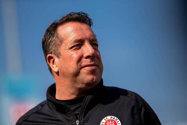 Kiel, 6. April 2019 - Fußball, 2. Bundesliga 2018 19, Holstein Kiel - FC St. Pauli: Markus Kauczinski (FC St. Pauli, Trainer) DFL REGULATIONS PROHIBIT ANY USE OF PHOTOGRAPHS AS IMAGE SEQUENCES AND OR QUASI-VIDEO.