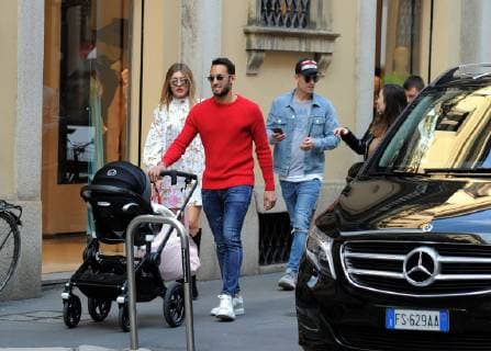 Milan, Piatek and Calhanoglu in the center Milan s two players, Hakan Calhanoglu, a German-born German and Turkish national, and Krzysztop national Piatek from Poland arrive with their companions and go for lunch in a well-known restaurant. Calhanoglu brings in the stroller the little LIYA, born from 1 month and had by his wife SINEM GUNDOGDU, while PIATEK is accompanied by his girlfriend PAULINA PROCYK, lawyer and fashion blogger.  Copyright: xMimmoxCarrierox xIPAx xMimmoxCarrierox