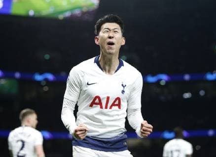 (190410) -- LONDON, April 10, 2019 (Xinhua) -- Tottenham Hotspur s Heung-Min Son celebrates scoring the winning goal during the UEFA Champions League Quater Final First Leg match between Tottenham Hotspur and Manchester City at The Tottenham Hotspur Stadium in London, Britain on April 9, 2019. Tottenham Hotspur won 1-0. (Xinhua Matthew Impey) FOR EDITORIAL USE ONLY. NOT FOR SALE FOR MARKETING OR ADVERTISING CAMPAIGNS. NO USE WITH UNAUTHORIZED AUDIO, VIDEO, DATA, FIXTURE LISTS, CLUB LEAGUE LOGOS OR LIVE SERVICES. ONLINE IN-MATCH USE LIMITED TO 45 IMAGES, NO VIDEO EMULATION. NO USE IN BETTING, GAMES OR SINGLE CLUB LEAGUE PLAYER PUBLICATIONS. (SP)BRITAIN-LONDON-FOOTBALL-CHAMPIONS LEAGUE-QUARTERFINAL-TOT HOTSPUR VS MAN CITY 