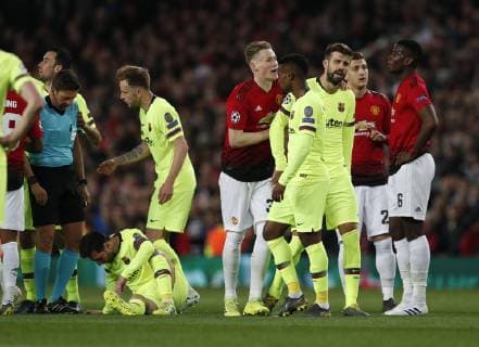 Lionel Messi of Barcelona with injury during the UEFA Champions League match at Old Trafford, Manchester. Picture date: 10th April 2019. Picture credit should read: Darren Staples Sportimage EDITORIAL USE ONLY. No use with unauthorised audio, video, data, fixture lists, club league logos or live services. Online in-match use limited to 120 images, no video emulation. No use in betting, games or single club league player publications. SPI-0026-0031