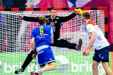 190411 Max Darj of Sweden against Goalkeeper Torbjorn Bergerud of Norway during the EHF EURO Cup match between Norway and Sweden on April 11, 2019 in Arendal. Photo: Fredrik Varfjell BILDBYRAN kod FV 150228 Copyright: FREDRIKxVARFJELL BB190411FV016