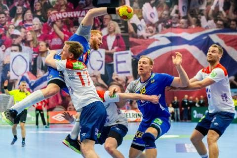 190411 Jim Gottfridsson and Fredric Pettersson of Sweden against Magnus Jondal of Norway during the EHF EURO Cup match between Norway and Sweden on April 11, 2019 in Arendal. Photo: Fredrik Varfjell BILDBYRAN kod FV 150228 Copyright: FREDRIKxVARFJELL BB190411FV026