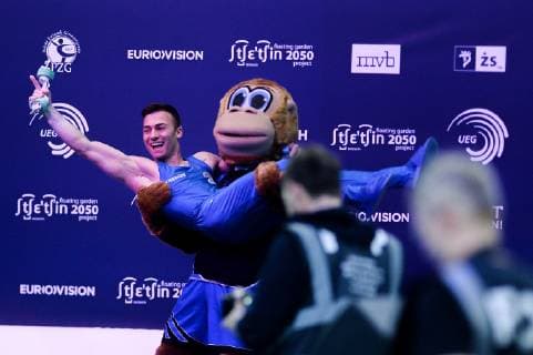 Turnen, EM in Stettin, Siegerehrungen 13.04.2019 SZCZECIN 8. MISTRZOSTWA EUROPY W GIMNASTYCE SPORTOWEJ KOBIET I MEZCZYZN DZIEN 4 - FINALY NA PRZYRZADACH 8th European Championships in Artistic Gymnastics Day 4 - Apparatus Finals N Z MARCO LODADIO (ITA) FOT MATEUSZ SLODKOWSKI FOTONEWS NEWSPIX.PL --- Newspix.pl  20190413FNMS086