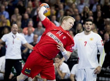Anders Zachariassen og Stefan Cavor under EM kvalifikationskampen i herrehaandbold mellem Danmark og Montenegro, i Royal Arena loerdag den 13. april 2019.. , Copenhagen Denmark