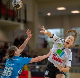 Mariana Ferreira Lopes (SV Union Halle) beim Torschuss SV Union Halle-Neustadt (Wildcats) vs. Buxtehuder SV von 1862 e. V. Handball 1.Bundesliga - Saison 2018 2019 Copyright: xVIADATAx xHolgerxJohnx Halle Saale Sachsen-Anhalt Deutschland