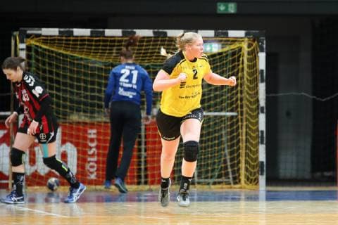 Jubel bei Stefanie Schoeneberg (TV Nellingen) TSV Bayer 04 Leverkusen - TV Nellingen, Handball Frauen, 2. Liga, 14.04.2019 Leverkusen Copyright: xEIBNER Dembinskix EP_eer