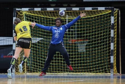 Strafwurf von Sarka Marcikova (TV Nellingen) TSV Bayer 04 Leverkusen - TV Nellingen, Handball Frauen, 2. Liga, 14.04.2019 Leverkusen Copyright: xEIBNER Dembinskix EP_eer