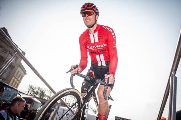 Maximilian Richard Walscheid (GER Team Sunweb) auf dem Podium bei der Fahrer und Teamvorstellung vor dem Start zur 117. Austragung von Paris-Roubaix 2019 - Querformat - quer - horizontal - Event Veranstaltung: 117. Paris-Roubaix - Compiegne nach to Roubaix Velodrome 257.0 km - Ort Location: Roubaix - Region: Hauts-de-France - Land Country: Frankreich France - Datum Date: 14.04.2019 Cycling Radsport 117. Paris-Roubaix 14.04.2019