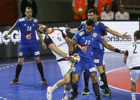 Sport Bilder des Tages April 14, 2019 - Strasburgo, France - Dipanda Adrien 27, Soares Martins Miguel 19; during the Euro 2020 qualifications handball match between France and Portugal, on April 14, 2019 in Strasbourg, northeastern France. France v Portugal - Handball Qualification Euro 2020  - ZUMAn230 20190414_zaa_n230_528 Copyright: xElyxandroxCegarrax