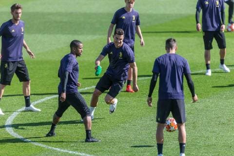 Turin, Italien, 15.04.2019, Training Juventus Turin, Christiano Ronaldo (JUV) in Aktion ( DeFodi541