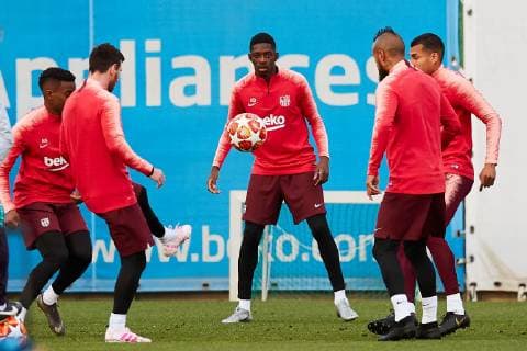 FC Barcelona Barca s Dembele (C) attends a training session in Barcelona, Catalonia, north eastern Spain, 15 April 2019. FC Barcelona will play against Manchester United ManU in an UEFA Champions League quarter final second leg match on 16 April 2019. FC Barcelona training !ACHTUNG: NUR REDAKTIONELLE NUTZUNG!  Copyright: xAlejandroxGarciax GRAF1864 20190415-636909603086130284