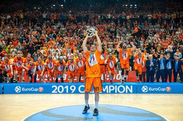 Sport Themen der Woche KW16 Sport Bilder des Tages January 1, 2007 - Valencia, VALENCIA, SPAIN - Valencia Basket celebration during basketball match at final of EuroCup 2019 match between Valencia Basket and Alba Berlin at Fuente de San Luis Stadium in Valencia, Spain, on April 15, 2019. Basketball: Final of EuroCup 2019 - ZUMAa181 20070101_zaa_a181_026 Copyright: xAFP7x