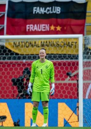 9. April 2019: Paderborn, Benteler Arena: Fussball Laenderspiel Frauen: Deutschland - Japan: Deutschlands Almuth Schult.
