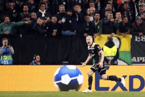 TORINO, Football,16-04-2019, Allianz Stadium . Champions League quarter finals second leg Juventus - Ajax. Ajax player Donny van de Beek (R) celebrating his 1-1 during the game Juventus - Ajax . Juventus - Ajax  x3199817x