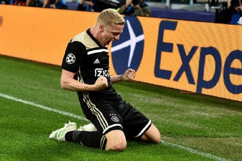 Donny van de Beek of Ajax celebrates after scoring goal of 1-1 during the Uefa Champions League 2018 2019 round of 8 second leg football match between Juventus FC and Ajax Amsterdam at Juventus stadium, Turin, March, 12, 2019 Foto Andrea Staccioli Insidefoto andreaxstaccioli