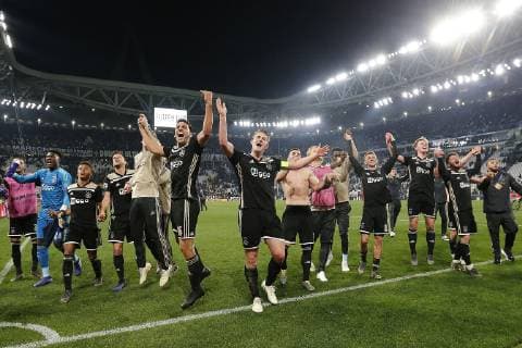 Ajax goalkeeper Andre Onana, David Neres of Ajax, Klaas Jan Huntelaar of Ajax, Lisandro Magallan of Ajax, Matthijs de Ligt of Ajax, Dusan Tadic of Ajax, Daley Sinkgraven of Ajax, Frenkie de Jong of Ajax, Lasse Schone of Ajax during the UEFA Champions League quarter final match between Juventus FC and Ajax Amsterdam at the Allianz Arena on April 16, 2019 in Turin, Italy UEFA Champions League 2018 2019 xVIxVIxImagesx xTomxBodexMultimediaxIVx 14215889