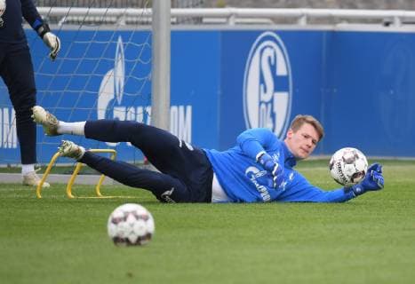 17.04.2019, Fussball GER, 1. Bundesliga Saison 2018 2019, Training FC Schalke 04, Torwart Alexander Nübel, Alexander Nuebel (Schalke 04)