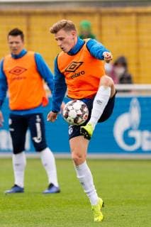 Gelsenkirchen, Germany 17.04.2019, Training FC Schalke 04, Jonas Carls (S04) in aktion ( DeFodi053