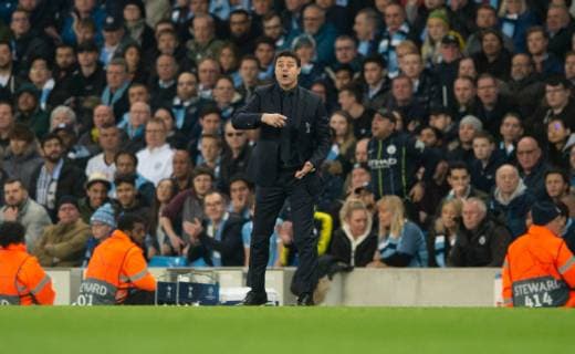 Manchester City v Tottenham Hotspur UEFA Champions League Tottenham Hotspur manager Mauricio Pochettino instructs his players during the second leg of the UEFA Champions League quarter-final match at the Etihad Stadium, Manchester Content Not Available For UK Newspapers Copyright: xRussellxHartx FIL-13127-0009