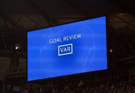 Manchester City v Tottenham Hotspur UEFA Champions League The scoreboard indicates a VAR decision in progress after Raheem Sterling of Manchester City thought he had made it 5-3 to his team during the second leg of the UEFA Champions League quarter-final match at the Etihad Stadium, Manchester Content Not Available For UK Newspapers Copyright: xRussellxHartx FIL-13127-0033