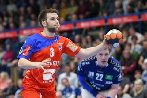 Gregor Thomann (HBW Balingen-Weilstetten) li. und Petr Slachta (EHV Aue) re., EHV Aue vs. HBW Balingen-Weilstetten, 18.04.2019, 2. Handball-Bundesliga, EHV Aue vs.HBW Balingen, Handball, 2. Bundesliga, 18.04.2019 Loessnitz Copyright: xEIBNER BertxHarzerx EP_BHR