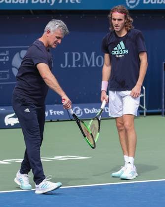 Trainer,coach,Vater Apostolos trainiert mit seinem Sohn Stefanos Tsitsipas, Training Copyright: xJuergenxHasenkopfx