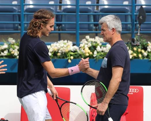 Stefanos Tsitsipas handshake mit Vater,Trainer,coach Apostolos nach dem Training Copyright: xJuergenxHasenkopfx
