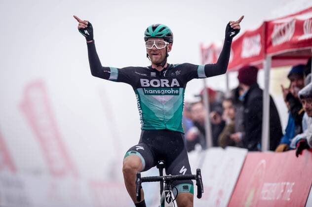 Sport Themen der Woche KW16 Sport Bilder des Tages Felix Grossschartner (AUT BORA-hansgrohe) gewinnt die 5.Etappe der Türkei Rundfahrt 2019 und uebernimmt gleichzeitig die Gesamtwertung - Finish - Ziel - Zielsprint - Zielankunft - Finale - Final - Sprint - Jubel - Freude - Luck - Emotion - Emotionen - Mimik - Mimic - Gestik - Gestic - Aktion Rennszene - Querformat - quer - horizontal - Event Veranstaltung: 55. Presidential Cycling Tour of Turkey - 5.Etappe Stage 5: Bursa to Kartepe 164.1 km - Ort Location: Kartepe - Region: Provinz Kocaeli - Land Country: Türkei Turkey - Europa Europe - Asien Asia - Datum Date: 20.04.2019 *** Felix Grossschartner AUT BORA hansgrohe wins the 5 stage Turkey Tour 2019 and at the same time takes over the overall ranking Finish Finish Finish Sprint Finish Arrival Final Sprint Jubilee Joy Luck Emotion Emotions Mimic Mimic Gestic Gestic Action Racing Scene Landscape Landscape Horizontal Event 55 Presidential Cycling Tour of Turkey 5 stage Stage 5 Bursa to map 164 1 km Location Map Region Province Kocaeli Country Turkey Turkey Europe Asia Asia Date Date 20 04 2019 Stiehl Photography