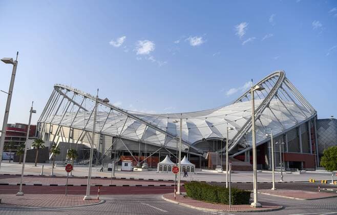 (190420) -- DOHA, April 20, 2019 (Xinhua) -- Photo taken on April 20, 2019 shows outside view of the Khalifa International Stadium ahead of the 23rd Asian Athletics Championship in Doha, capital of Qatar, April 20, 2019. (Xinhua Wu Huiwo) (SP)QATAR-DOHA-ASIAN ATHLETIC CHAMPIONSHIP 
